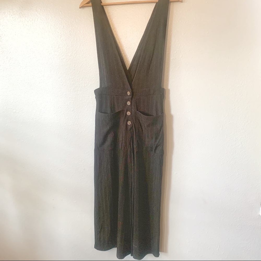 Black boho jumper midcalf length button sleeveless